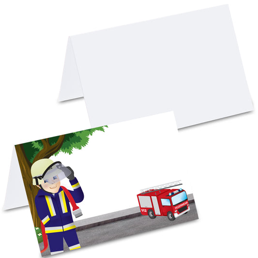 tischkarte "feuerwehrmann", feuerwehrauto und feuerwehrmann im comicstil auf vorderseite, rückseite weiß