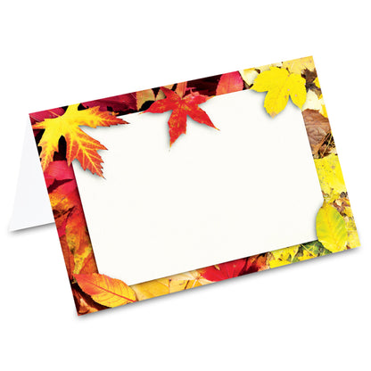 tischkarte "herbstblätter", rahmen aus herbstlaub auf vorderseite