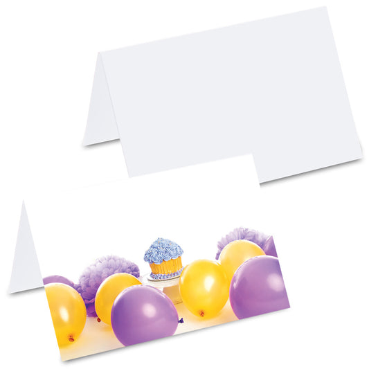 tischkarte "cupcakes und ballon", gelbe und lila ballons mit cupcake auf vorderseite, rückseite weiß 