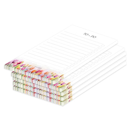 notizblock blumig, variante tulpen mit tulpen am unteren rand und der aufschrift to-do am oberen rand